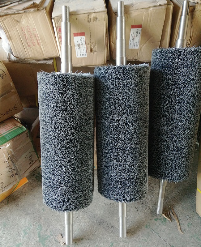 工业毛刷辊在企业所发挥的作用 工业毛刷辊在企业所发挥的作用